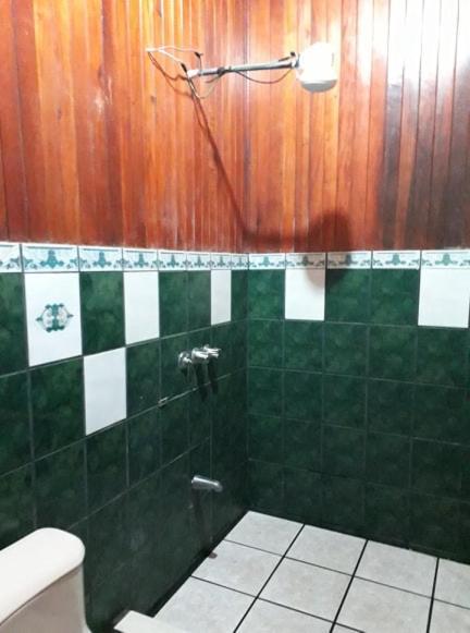 Hostel California Monteverde Buitenkant foto
