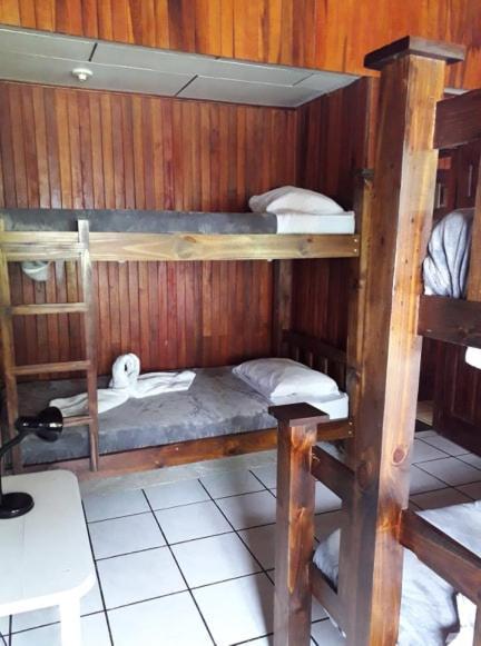 Hostel California Monteverde Buitenkant foto